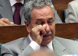 Mehmetçik için ağlamayan Arınç PKK’lılara üzüldü