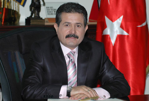 AKP’li belediye başkanı tutuklandı