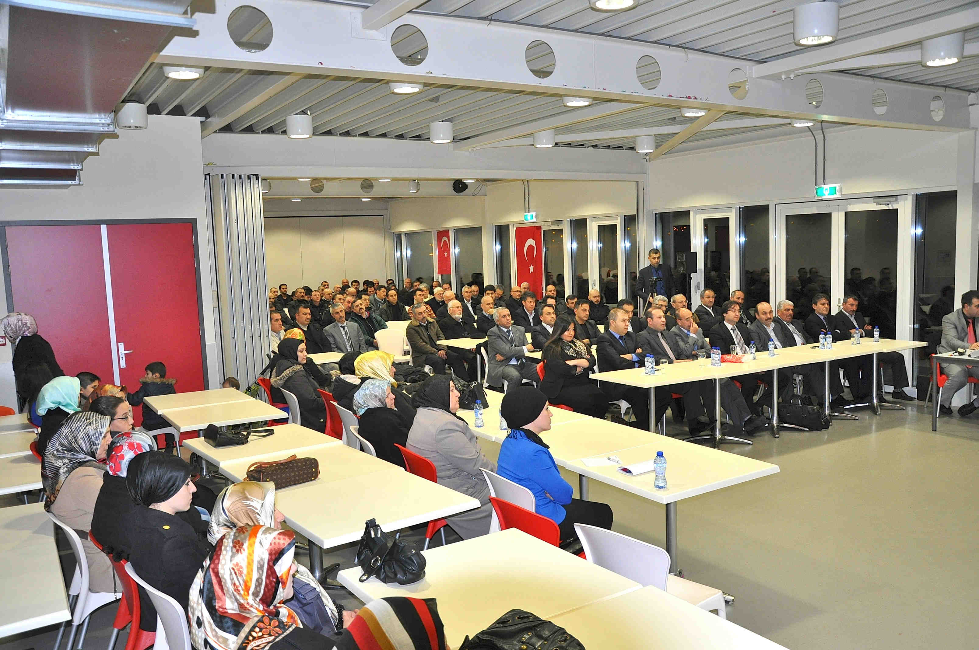 Hollanda Türkleri’nden Ahde Vefa Buluşması