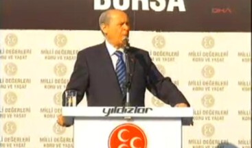 Engelleyemediler: Türklük Bahçeli ile coştu
