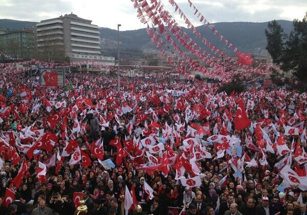 MHP medya sansürünü sosyal medyayla deldi