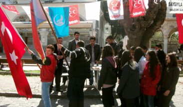 Şehitlerimiz İçin Helva Dağıttılar