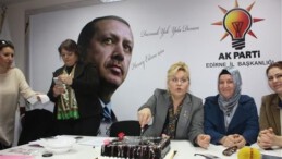AKP’li kadınlar Erdoğan’a nikahlı gibi….