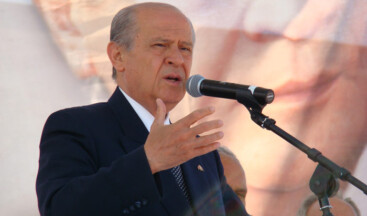 BAHÇELI’DEN DEMOKRATIKLEŞME PAKETI AÇIKLAMASI