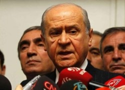 MHP GENEL BAŞKANI BAHÇELİ GAZETECİLERİN SORULARINI CEVAPLADI