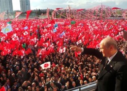 Başbakan’ın demokrasiden anladığı herkesin kendisine biat etmesidir.