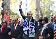 Saffet Sancaklı Kocaelillilerin Gönüllerini Fethetti