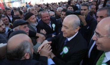 BAHÇELI: BU MILLET BU DEVLETI BÖLDÜRTMEZ, BU MILLETI PARÇALATMAZ