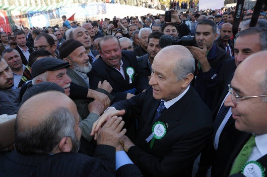 BAHÇELI: BU MILLET BU DEVLETI BÖLDÜRTMEZ, BU MILLETI PARÇALATMAZ