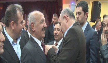 AKP’DEN 1500 KIŞI ISTIFA EDEREK MHP’YE KATILDI