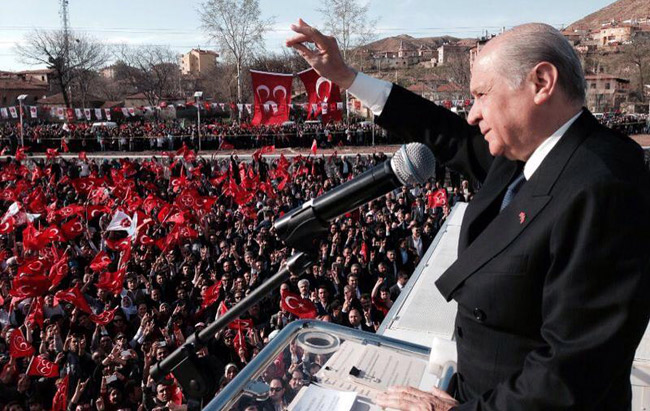 BAHÇELI: TÜRKIYE’DE YALAN, ÇALAN, TALAN LOBISI VAR
