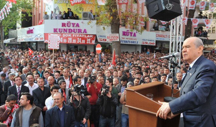 BAHÇELI: RECEP AĞA 2015 YILINDA GELDIĞIN GIBI GIDECEKSIN