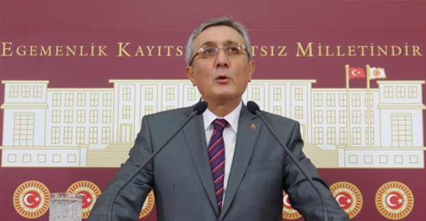 MHP’LI AYHAN: “HIRSIZ GÖRDÜK AMA ARSIZINI ŞIMDI ÖĞRENMEYE BAŞLIYORUZ”