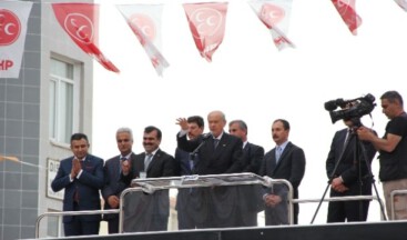 Bahçeli: AKP Ülkeyi Yalan, Talan ve Çalan Lobisiyle Yönetmiş