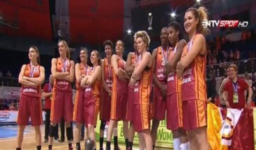 Avrupa’nın en büyüğü Dişi Aslanlar!