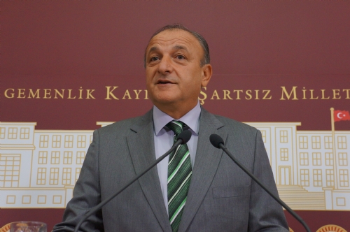 MHP’Lİ VURAL: BAŞBAKAN, CUMHURBAŞKANLIĞI KRİZİNE GİRMİŞ