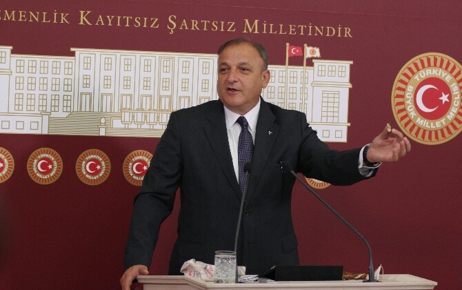 Mecliste Oktay Vural’dan KÖMÜRLÜ şov