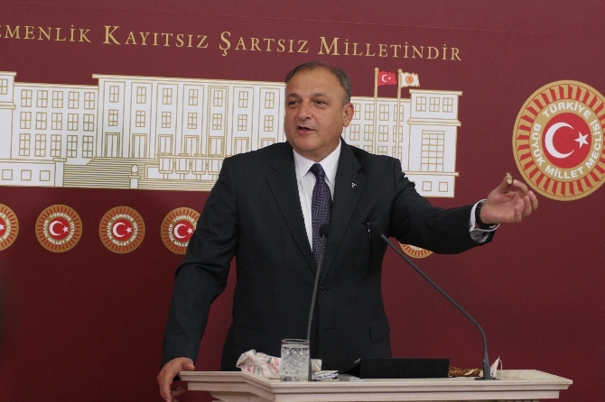Mecliste Oktay Vural’dan KÖMÜRLÜ şov