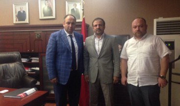 ÜLKÜCÜLER EL ELE YÜRÜYORUZ HEDEFE