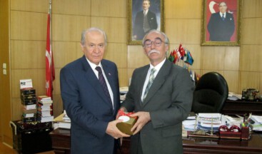 Bahçeli’ye Kosova’dan Anlamlı Armağan 
