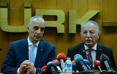 CUMHURBAŞKANI ADAYI İHSANOĞLU TÜRK-İŞ’İ ,TOBB’U ,TESK’İ ZİYARET ETTİ