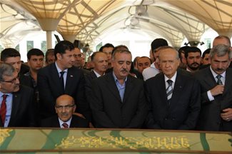 Bahçeli Pehlivanoğlu’nu Son Yolculuğuna Uğurladı