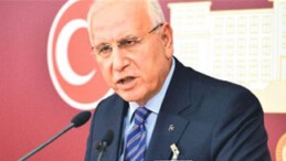 MHP’li Şandır, ‘Nükleer Logoyu’ Meclise Taşıdı