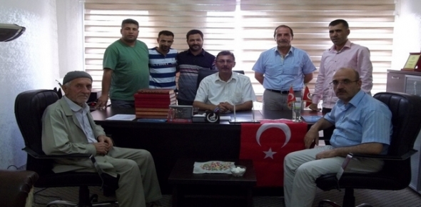MUŞ ÜLKÜ OCAKLARINDAN 1071 KUR’AN VE BAYRAK