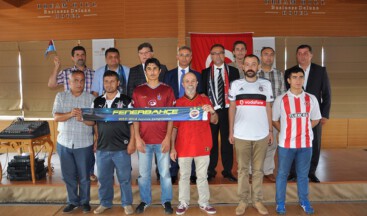 Taraftarlardan Barış Çağrısı