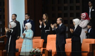 Yemin etti, Cumhurbaşkanı oldu