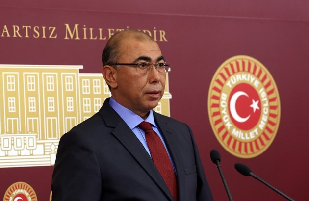 Çirkin,Türkiye masadan atılmıştır.