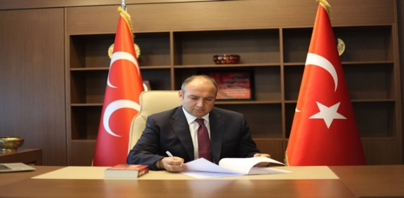 “YA KALEMİ TUTAN EL OLURUZ YA DA KALEMİ KIRAN EL OLURUZ”