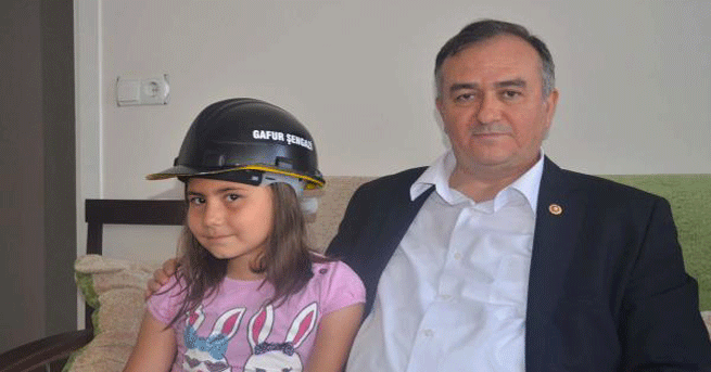 MHP’Lİ AKÇAY, SOMALI MADENCİLER İÇİN SORU ÖNERGESİ VERDİ