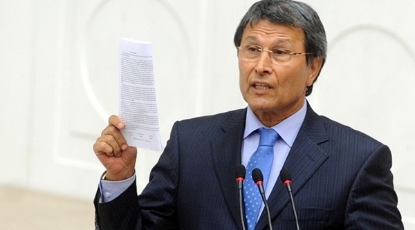 HALAÇOĞLU:KADİM ALFABEYSE OSMANLICA TÜRKÇESİNİ DEĞİL, GÖKTÜRK ALFABESİNİ GETİRİN