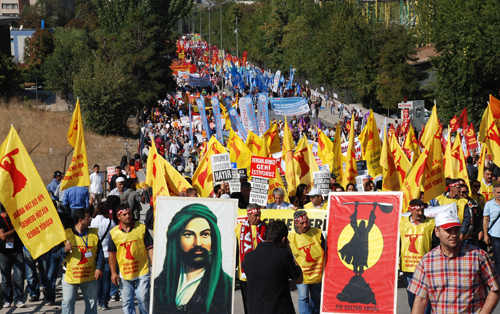 Alevilere Kürt İhâneti