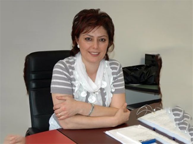 MHP Kadın Kollarında bayrak Nevin Taşlıçay’a emanet