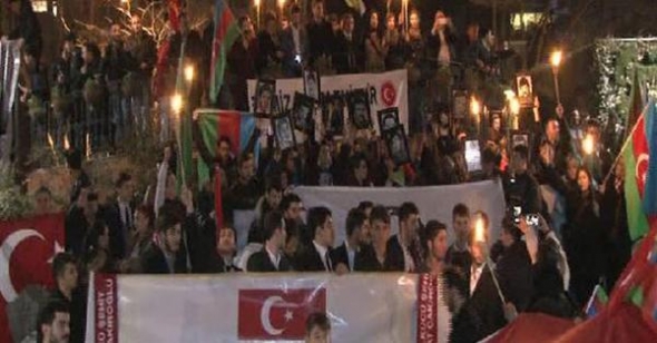 İSTANBUL ÜLKÜ OCAKLARI HOCALI’DA KATLEDİLENLERİ UNUTMADI