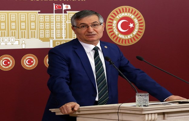 Yeniçeri, “Yaşananlar 17-25 Aralık yolsuzluk ve rüşvet operasyonunun artçı sarsıntılarıdır.