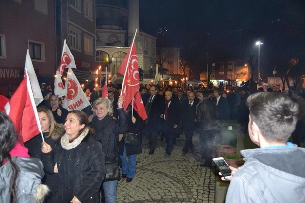 MHP-Ülkü Ocakları Çanakkale Şehitleri İçin Yürüdü