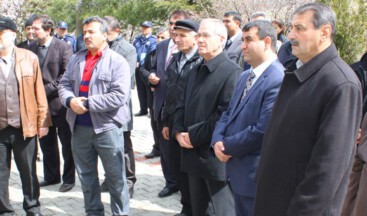 ŞEHİTLERİMİZ DÜZENLENEN PROGRAMLA ANILDI