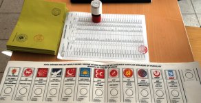11 Parti Seçime Girmiyor