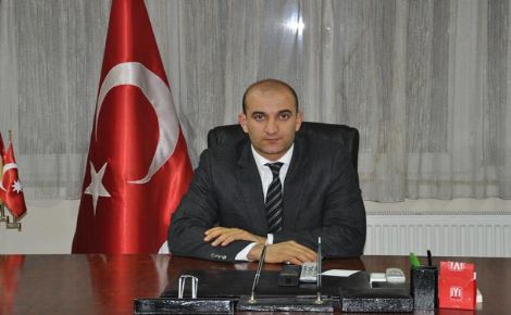 KILAVUZ, TWİTTER’DA GENÇLERLE SOHBET ETTİ