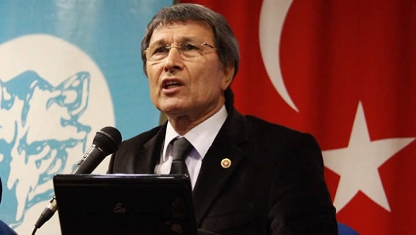 HALAÇOĞLU’NDAN AKP SEÇMENİNE SİTEM