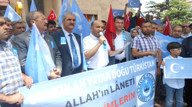 DOĞU TÜRKİSTAN ZULMÜ PROTESTO EDİLDİ