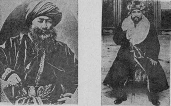 Yakup Han ve Şarki Türkistan Cumhurbaşkanı Hoca Niyaz(Solda)