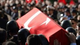 Nusaybin de 1 şehidimiz var ve 3 polisimiz de yaralı