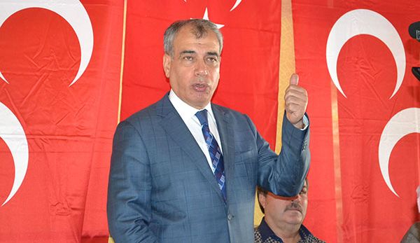 HÜKÜMET SUNİ GÜNDEMLERLE HALKI UYUTUYOR