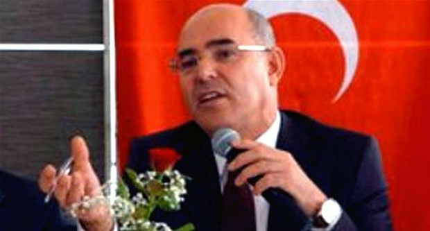 YASAKLI BAYRAK ŞİİRİYLE AKP’YE GÖNDERME