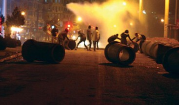 BANA NE, ÜLKEYİ BEN Mİ KURTARACAĞIM?