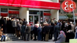 EMEKLİLİKTE YAŞA TAKILANLARA MHP’DEN MÜJDE